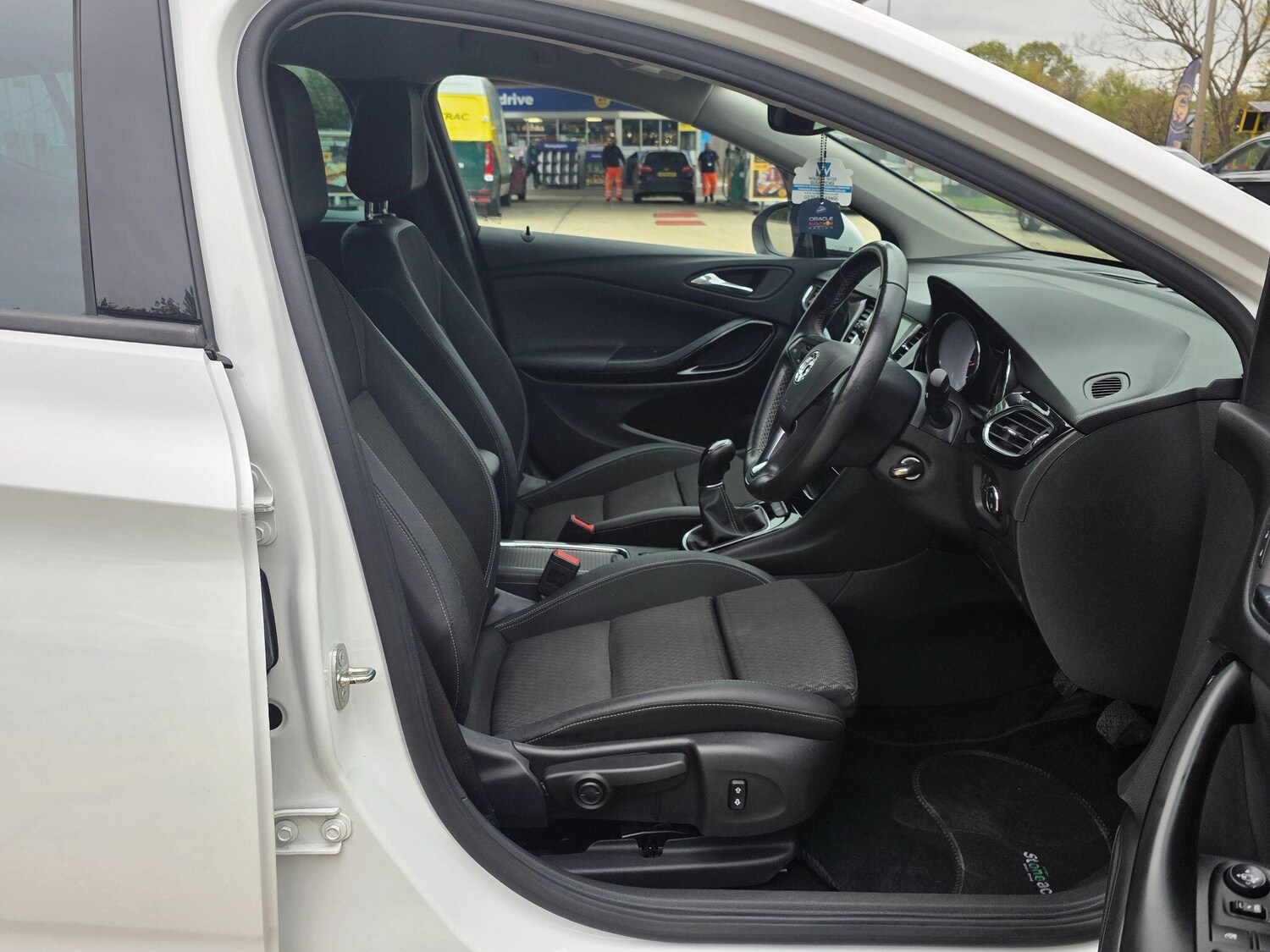 Used Vauxhall Astra for sale - 77688799: Photo 23