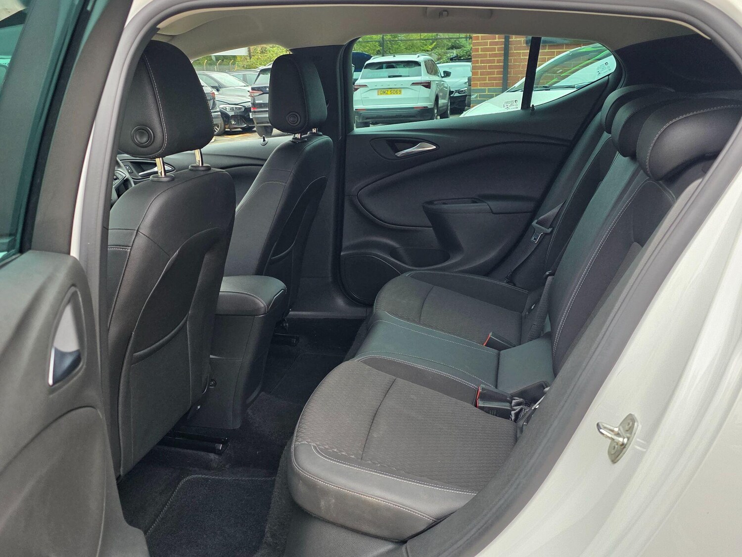 Used Vauxhall Astra for sale - 77688799: Photo 28