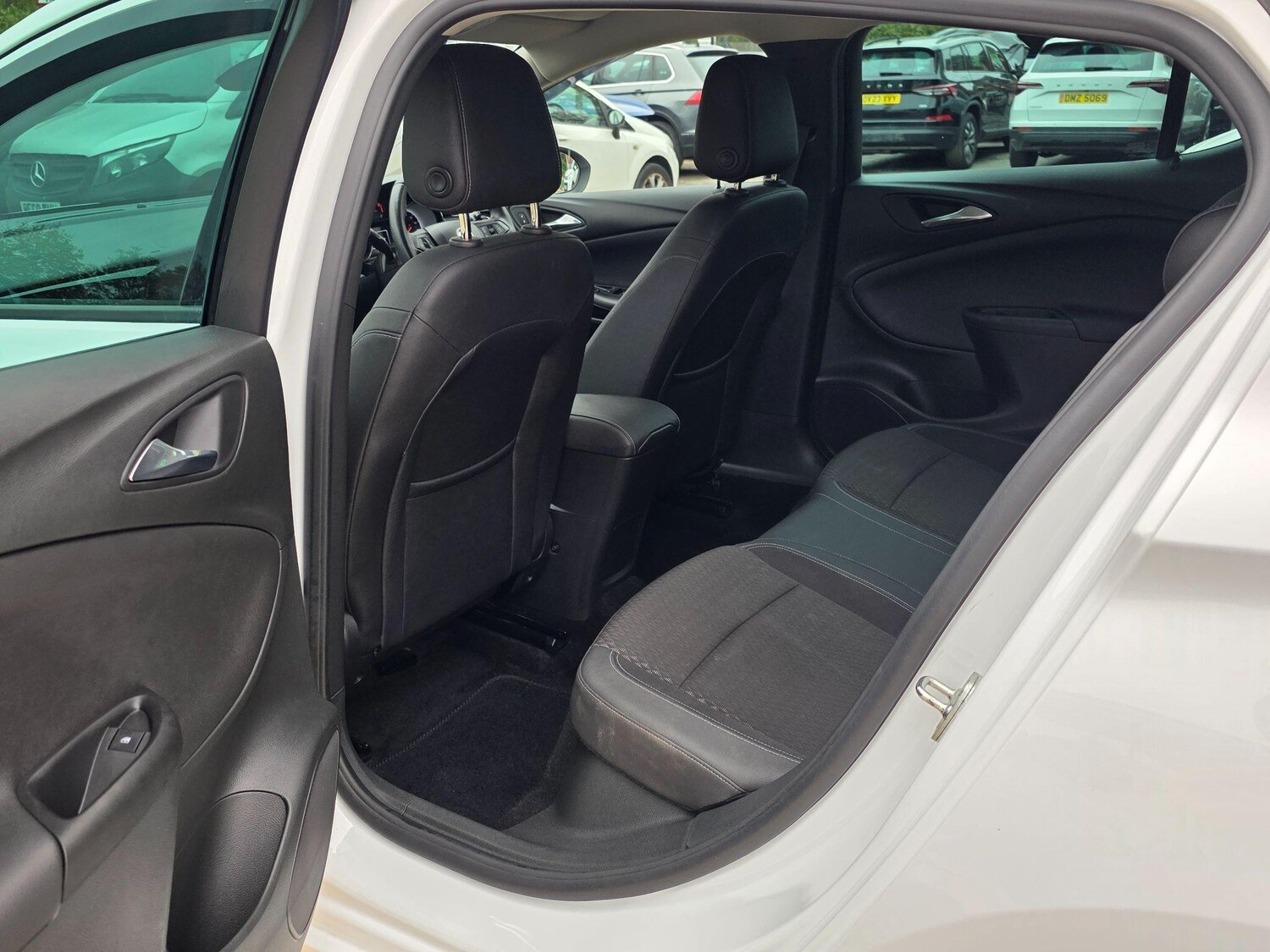 Used Vauxhall Astra for sale - 77688799: Photo 30