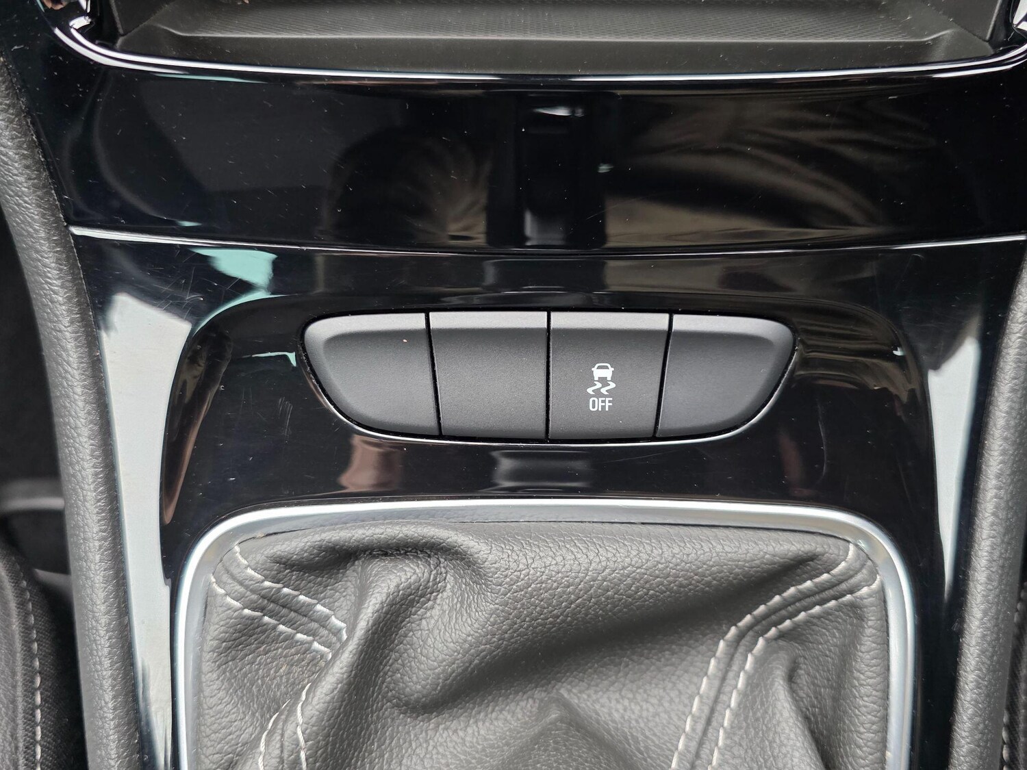 Used Vauxhall Astra for sale - 77688799: Photo 31