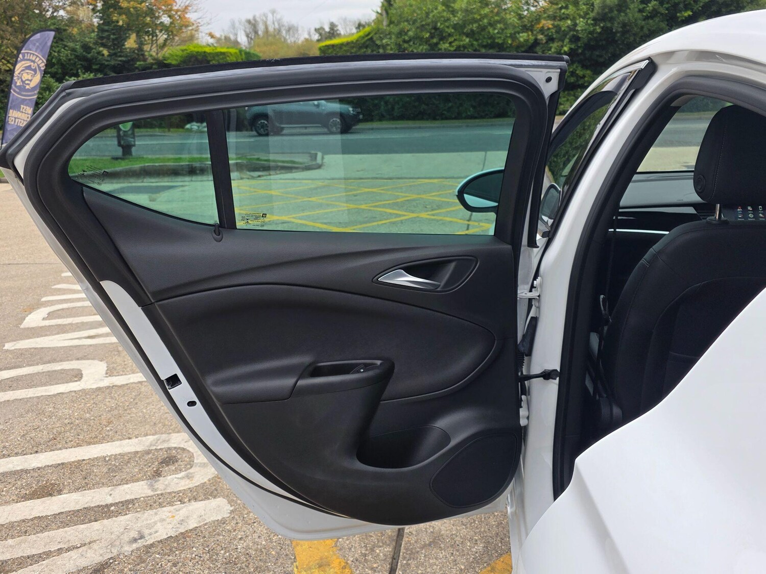 Used Vauxhall Astra for sale - 77688799: Photo 37