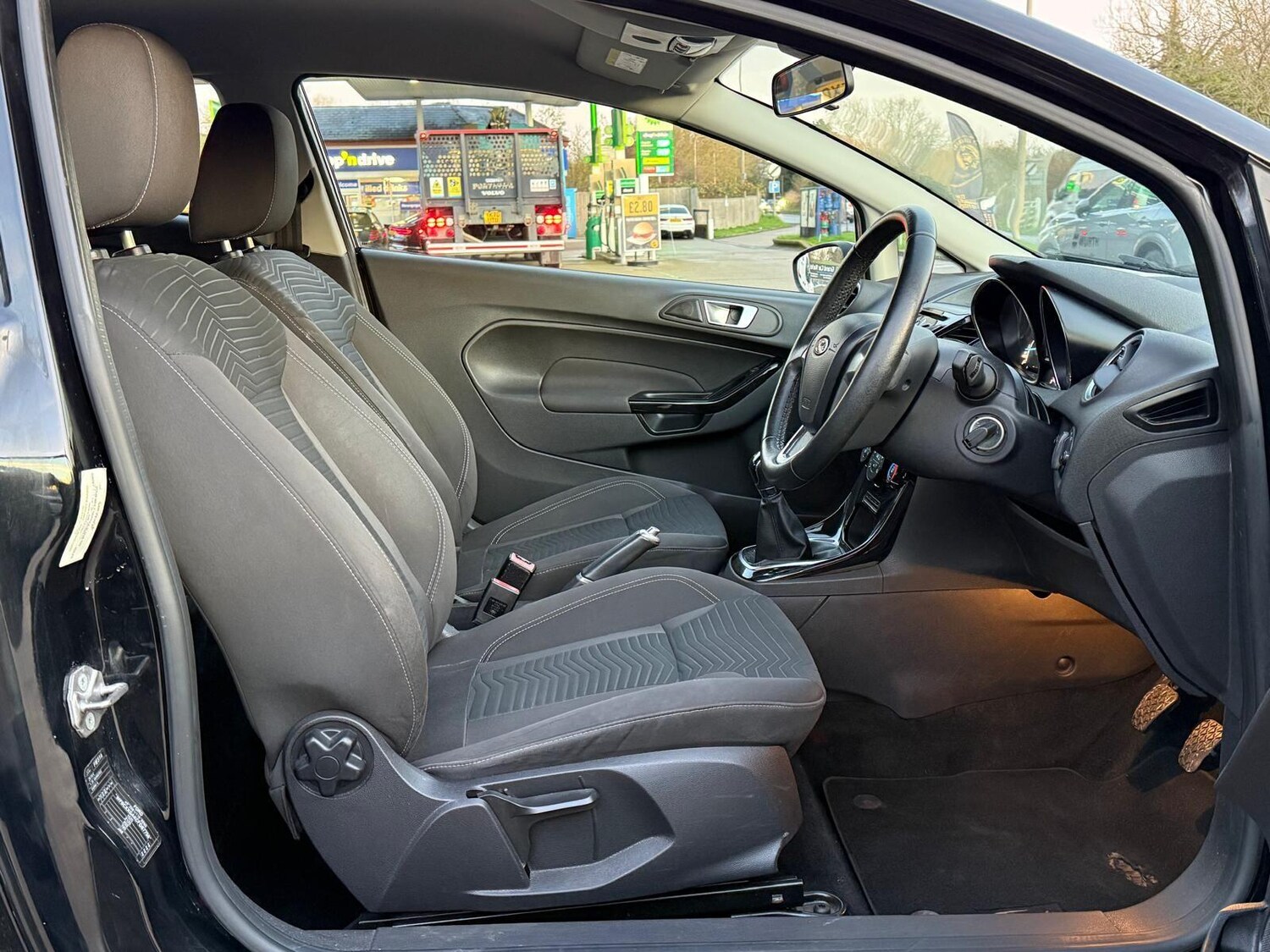 Used Ford Fiesta for sale - 77688820: Photo 24