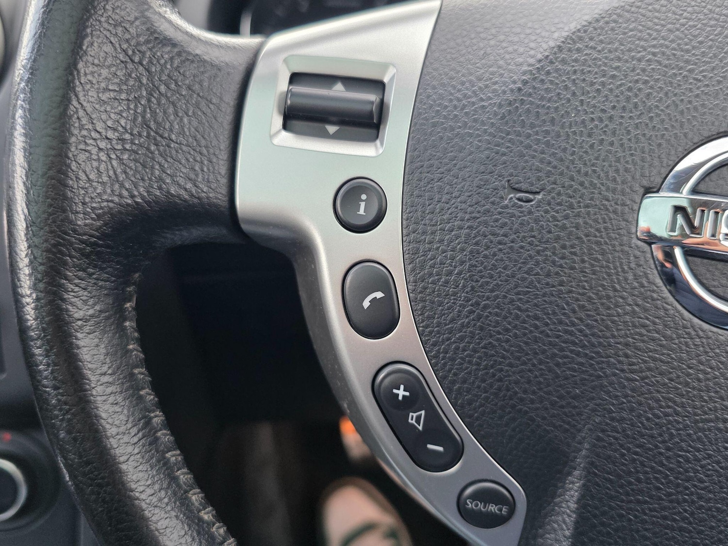 Used Nissan Qashqai+2 2011 for sale - 77688791: Photo 39