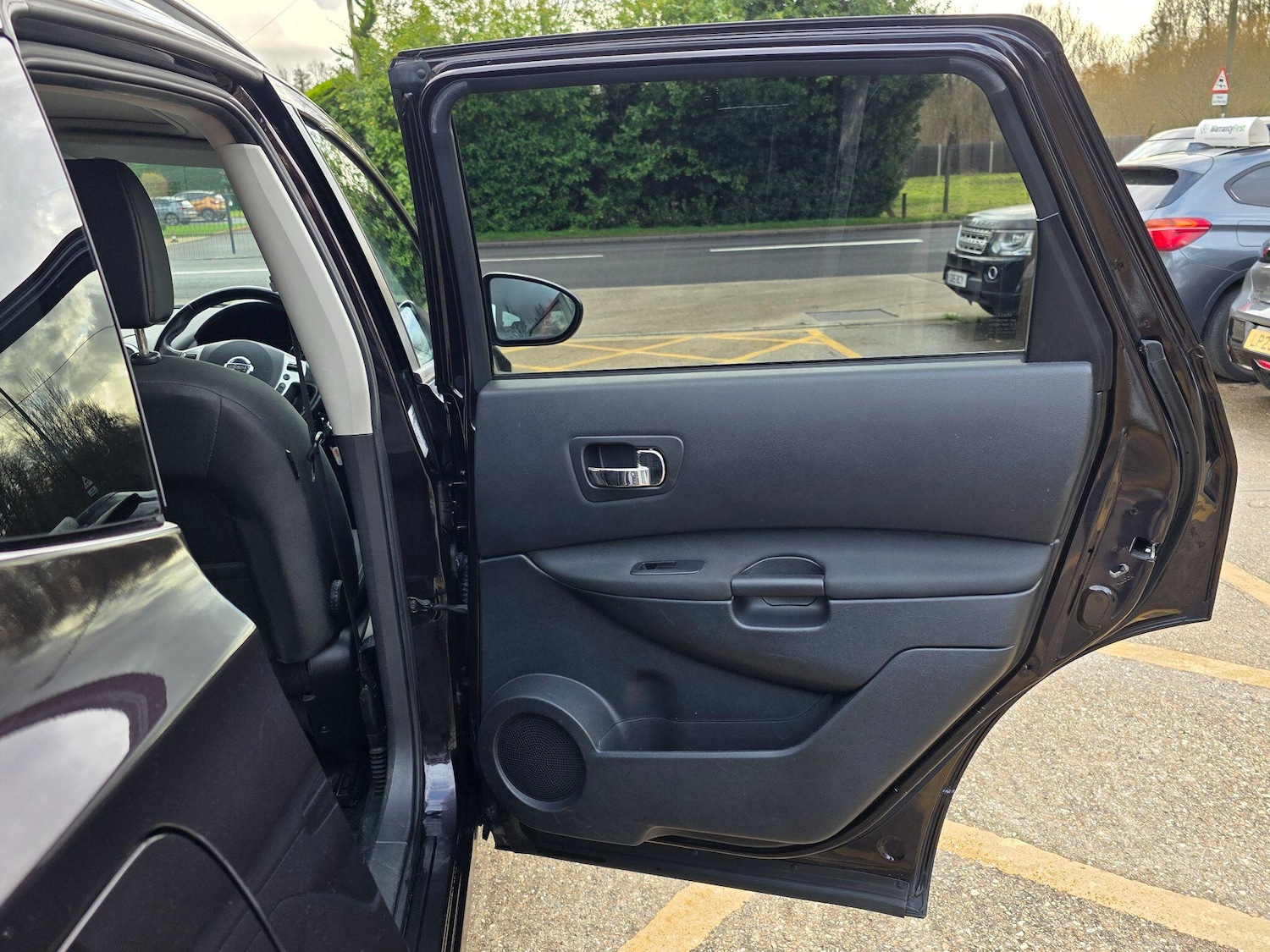 Used Nissan Qashqai+2 2011 for sale - 77688791: Photo 44