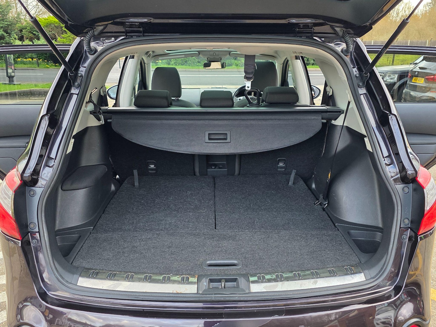 Used Nissan Qashqai+2 2011 for sale - 77688791: Photo 60