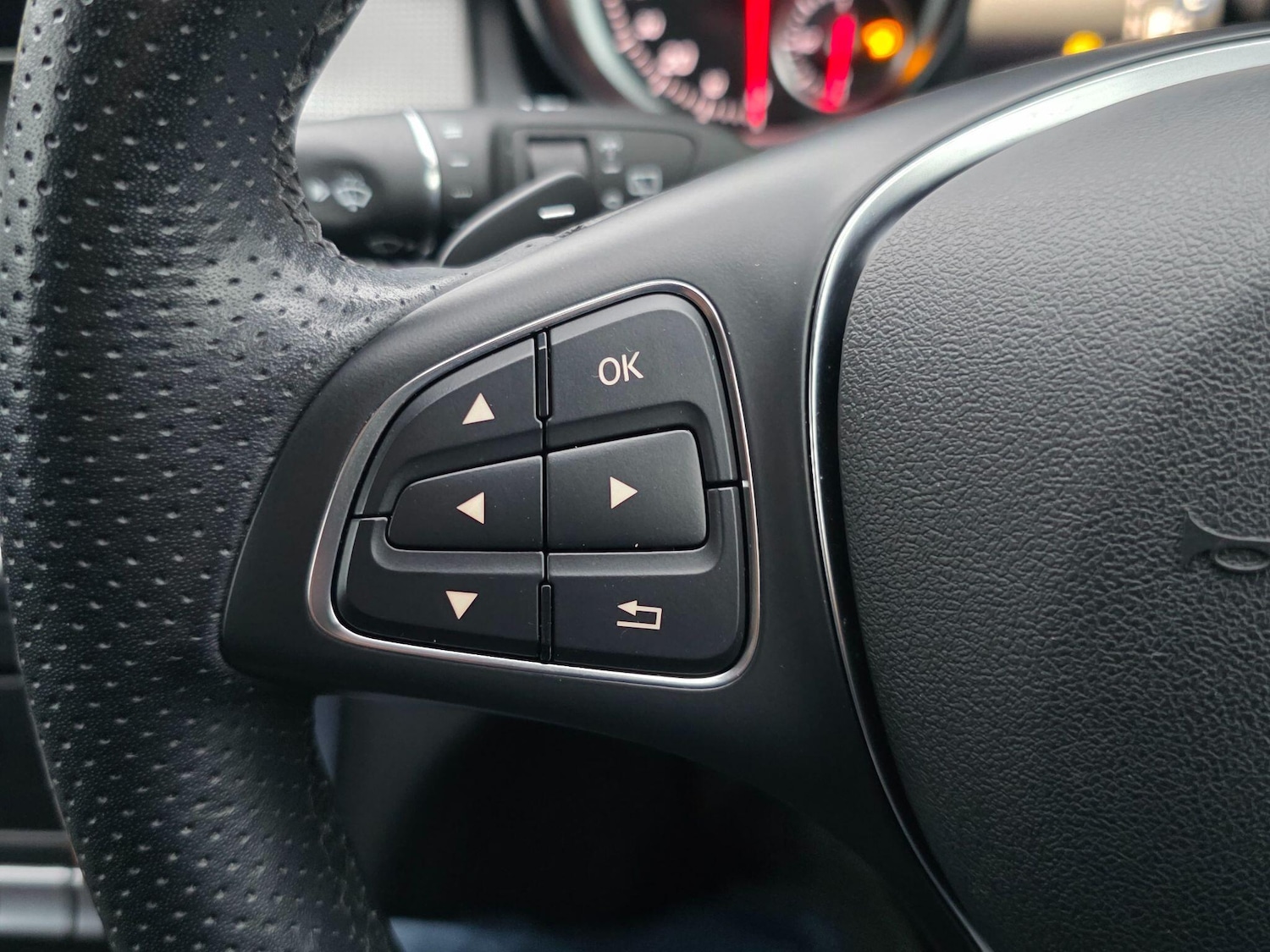 Used Mercedes-Benz GLA 2019 for sale - 77688814: Photo 35