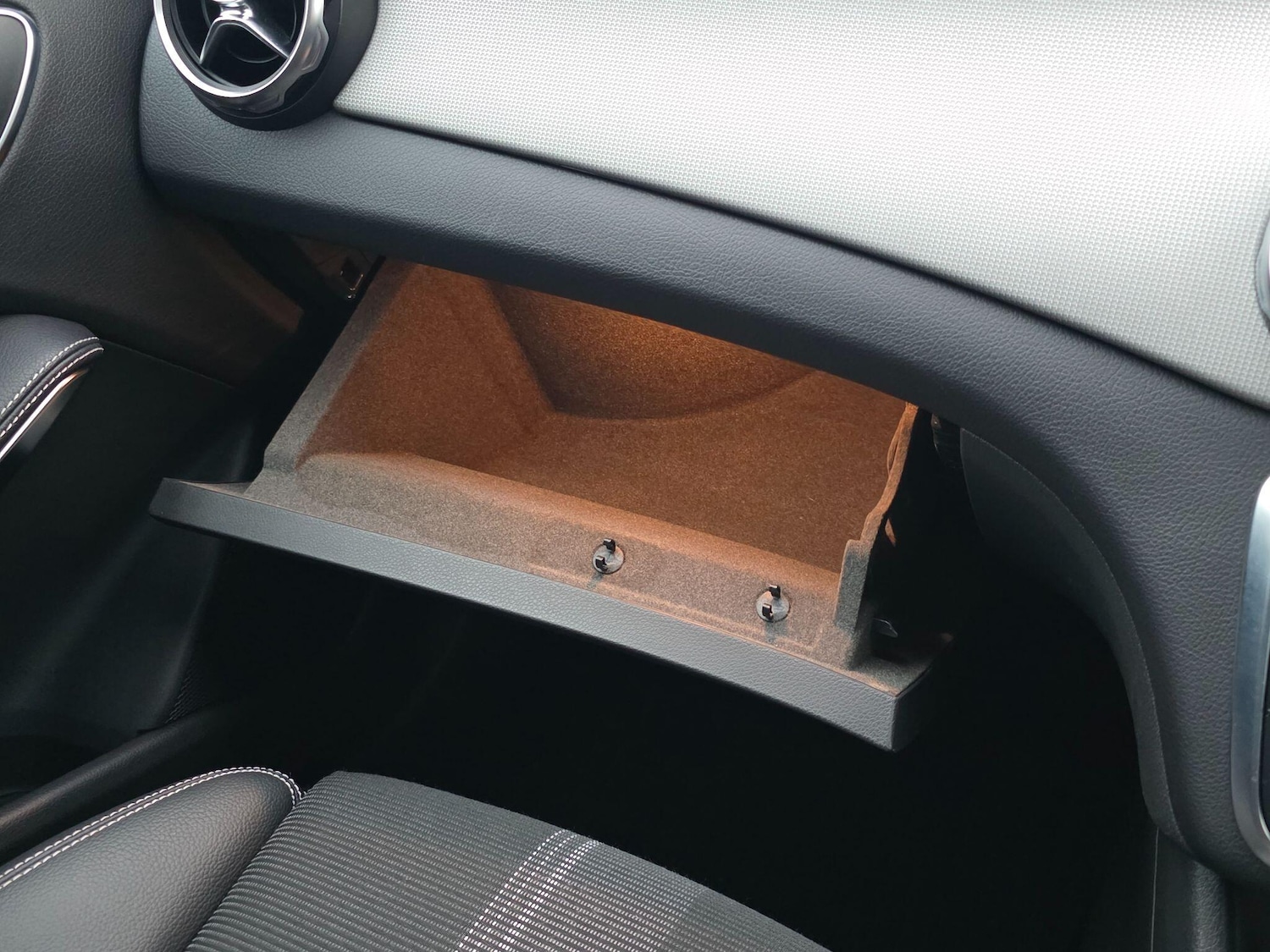 Used Mercedes-Benz GLA 2019 for sale - 77688814: Photo 76