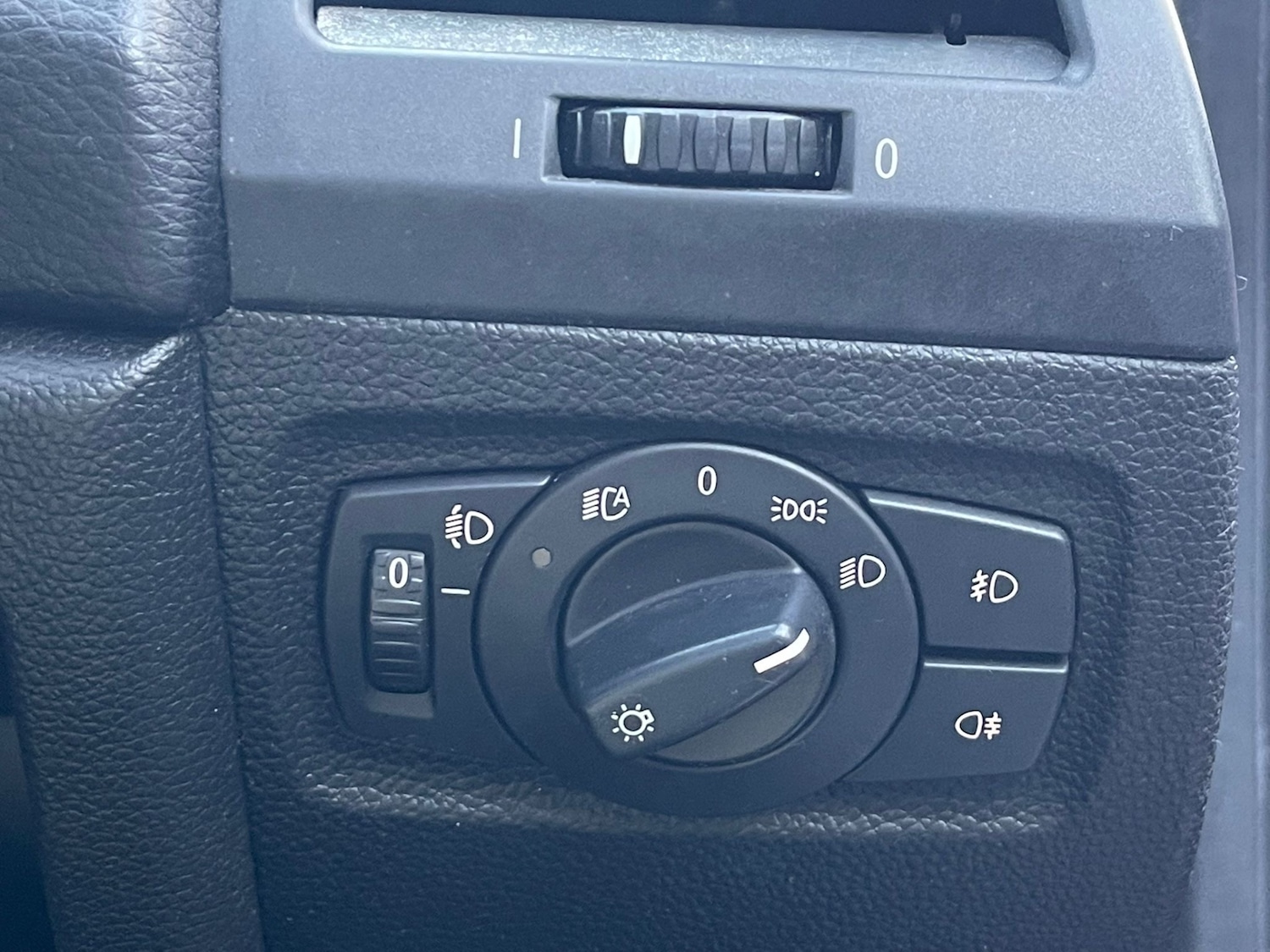 Used BMW 1 Series 2010 for sale - 77385444: Photo 13