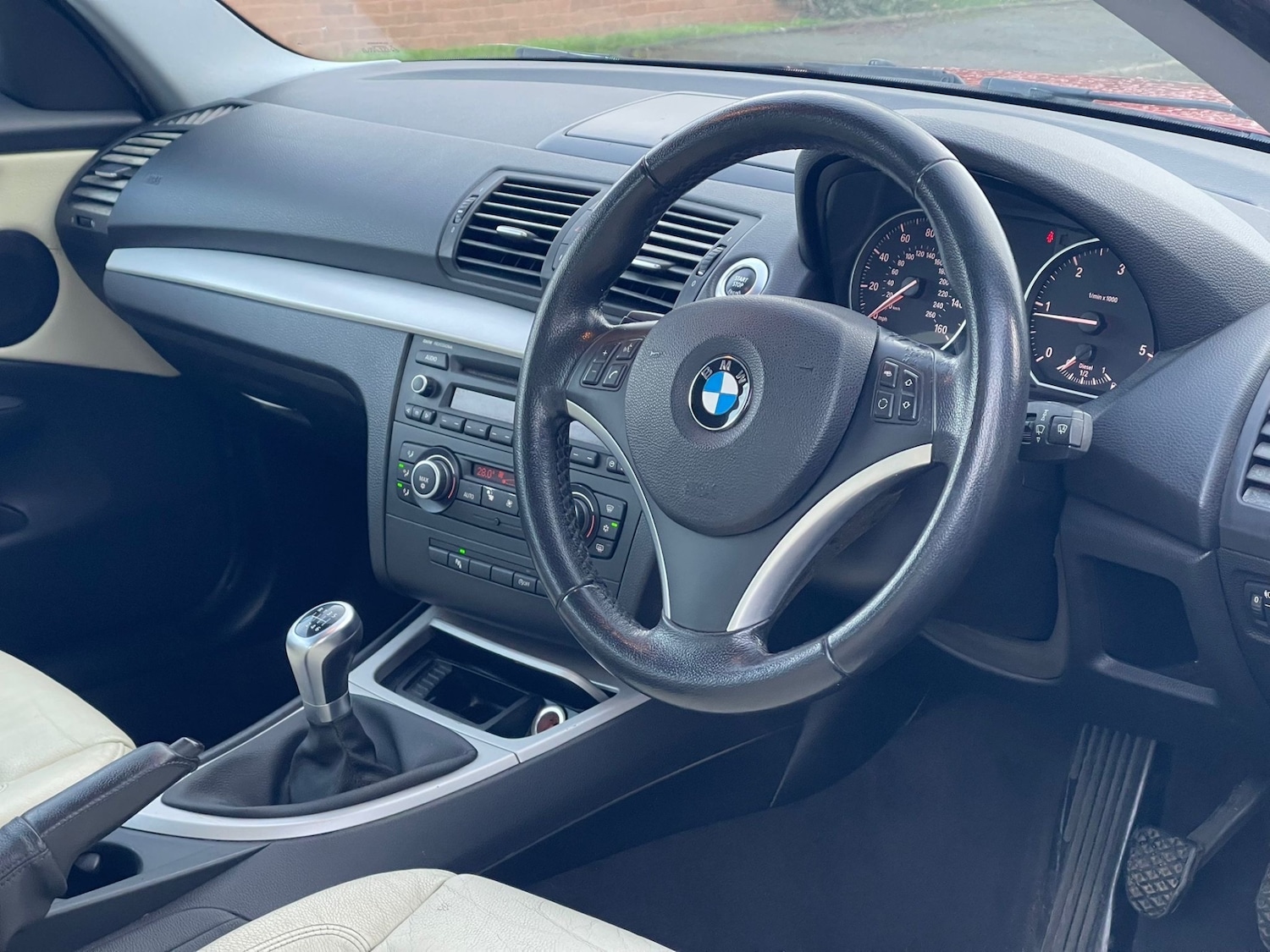 Used BMW 1 Series 2010 for sale - 77385444: Photo 3