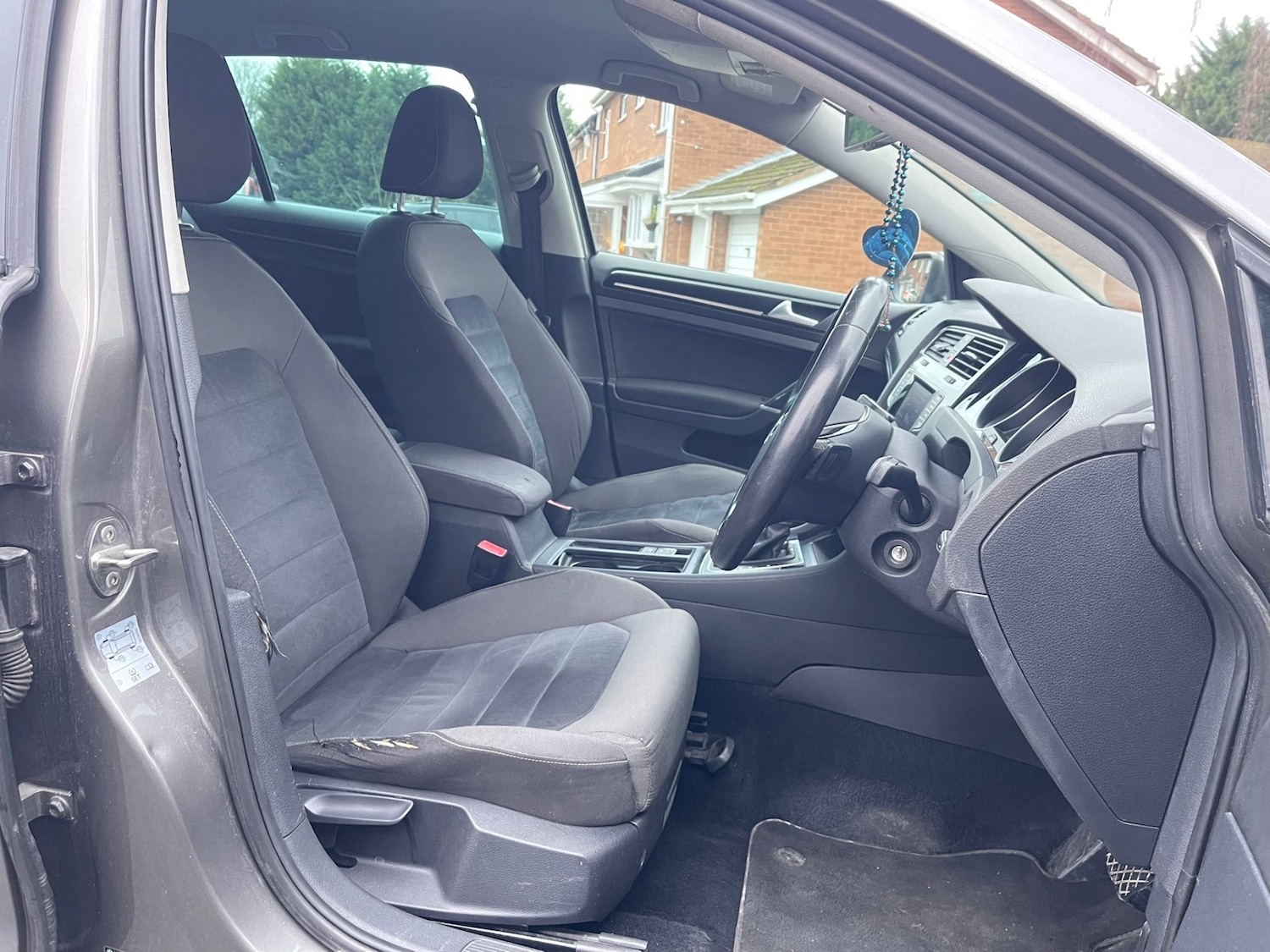 Used Volkswagen Golf 2013 for sale - 77640611: Photo 4