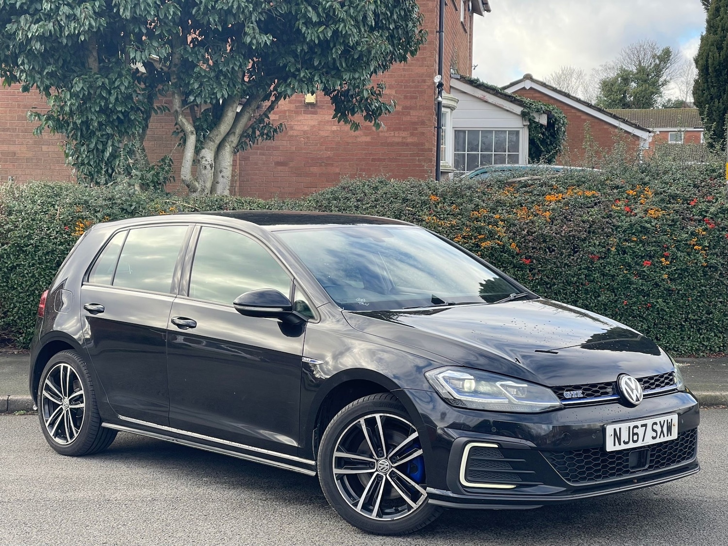 Used Volkswagen Golf 2017 for sale - 77570291: Photo 1