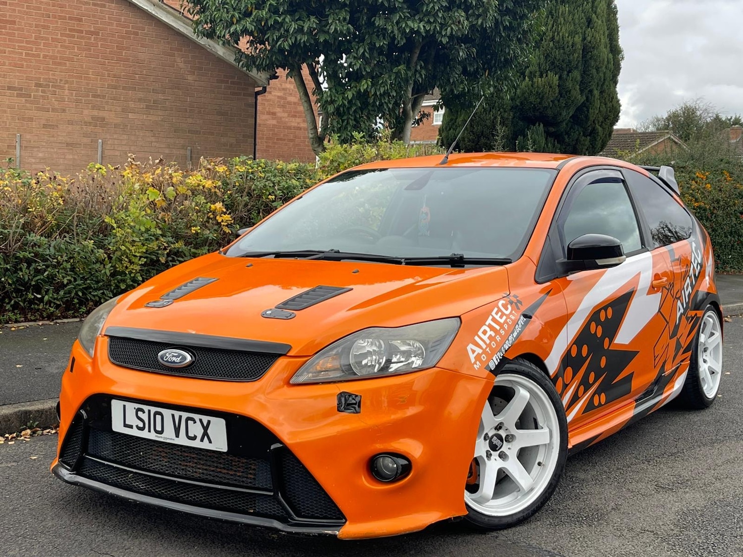 Used Ford Focus 2010 for sale - 76536552: Photo 2