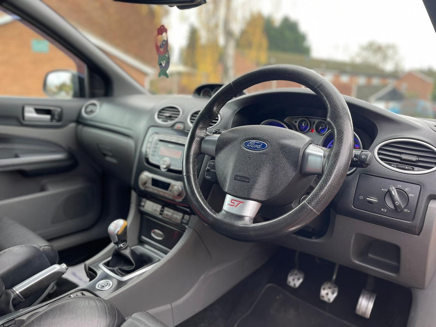 Used Ford Focus 2010 for sale - 76536552: Photo 3