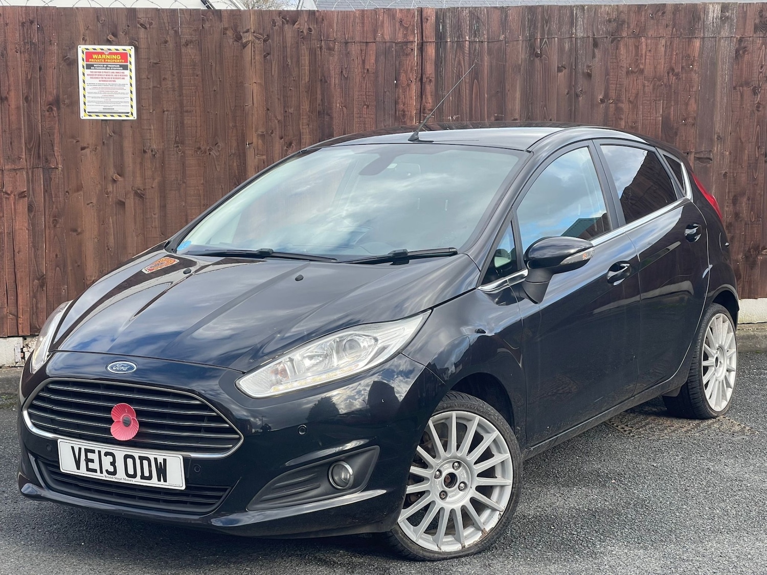 Used Ford Fiesta 2013 for sale - 77837412: Photo 2