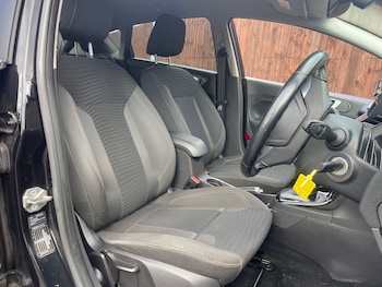 Used Ford Fiesta 2013 for sale - 77837412: Photo