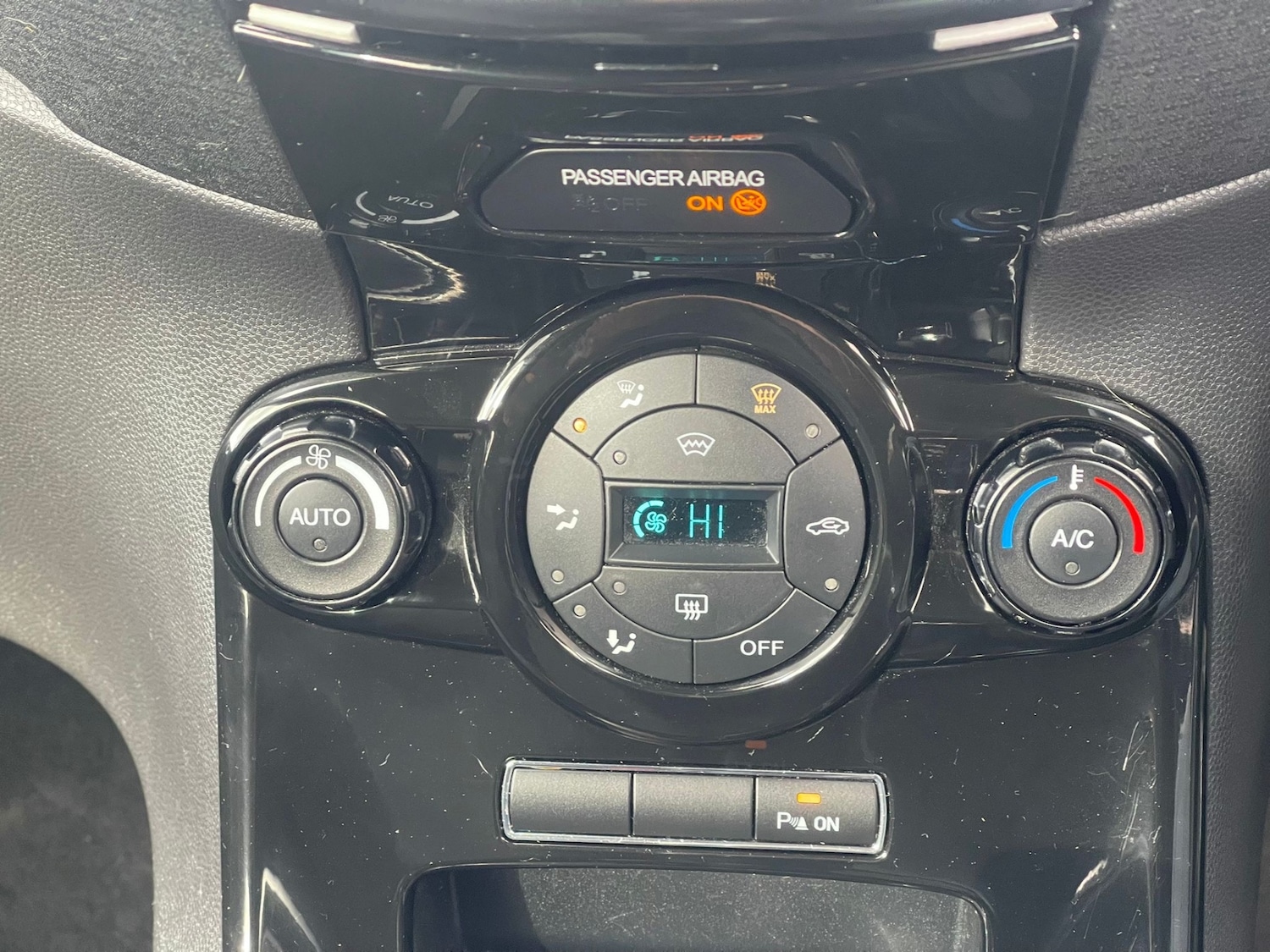 Used Ford Fiesta 2013 for sale - 77837412: Photo 8