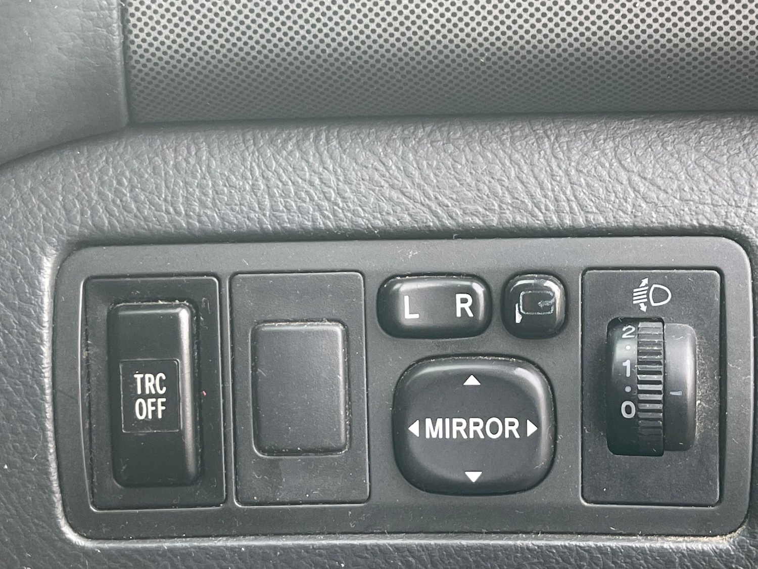 Used Toyota Avensis 2004 for sale - 77558715: Photo 15