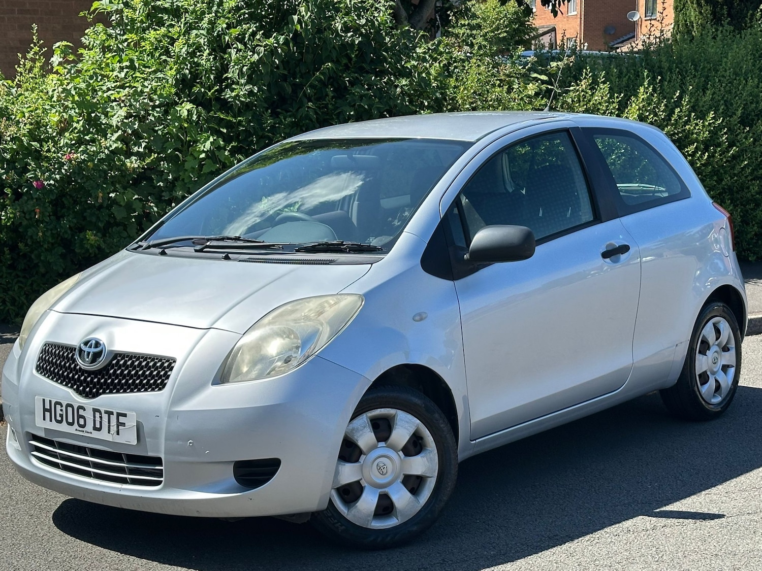 Toyota Yaris 2006 (06) - 1.0 VVT-i T2 3dr - Image 2