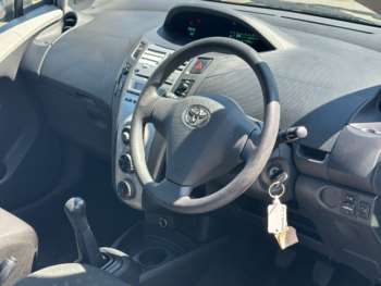 Used Toyota Yaris 2006 for sale - 75126054: Photo