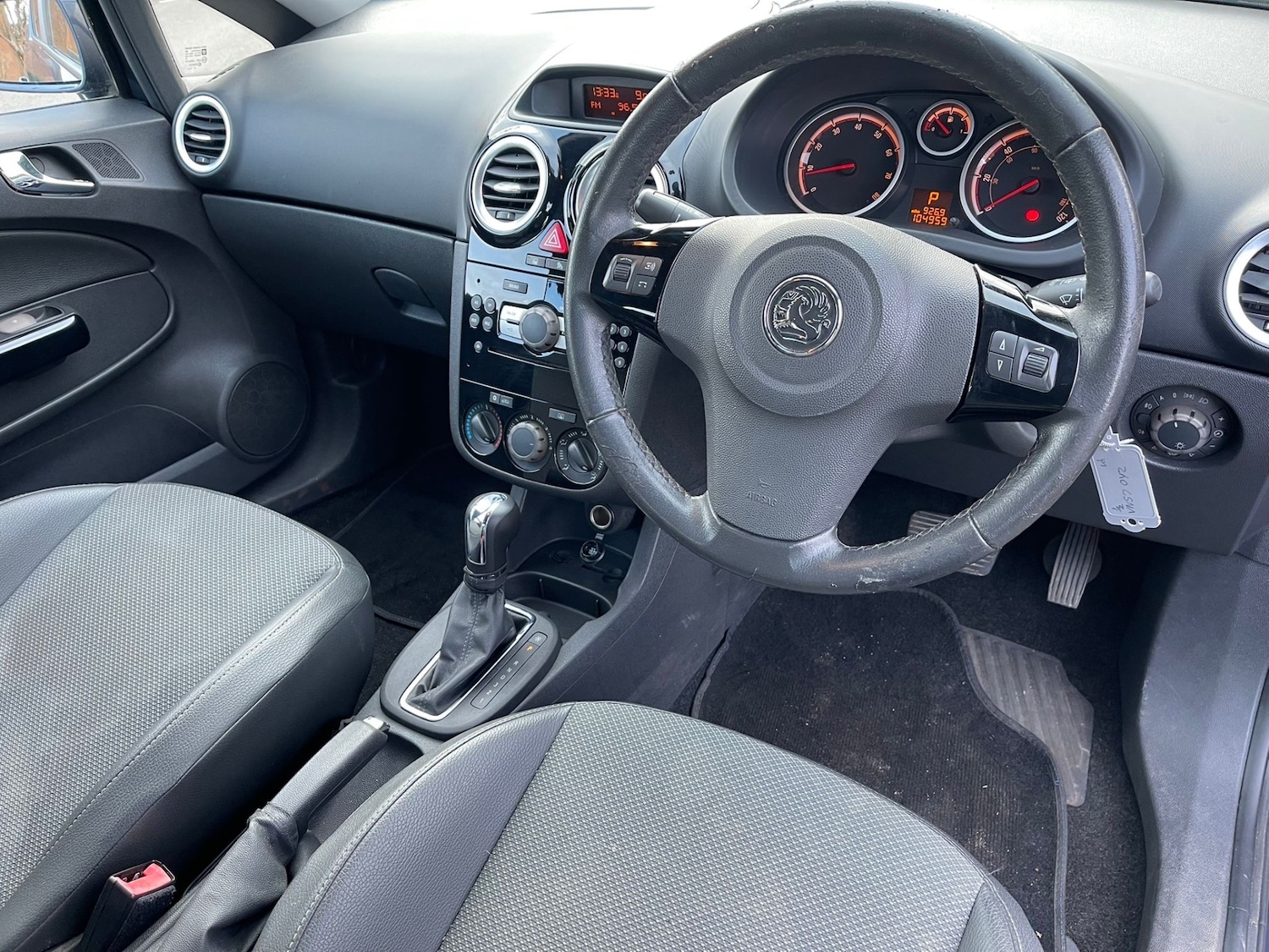 Used Vauxhall Corsa 2007 for sale - 77314288: Photo 3