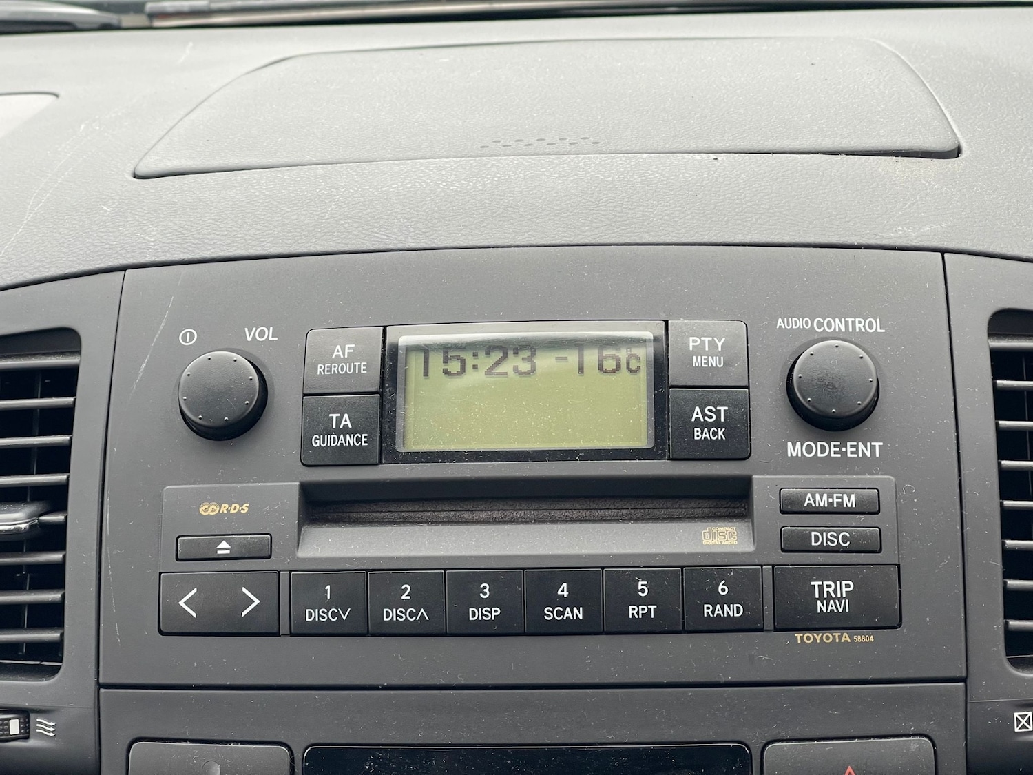 Used Toyota Corolla Verso 2003 for sale - 77370877: Photo 15