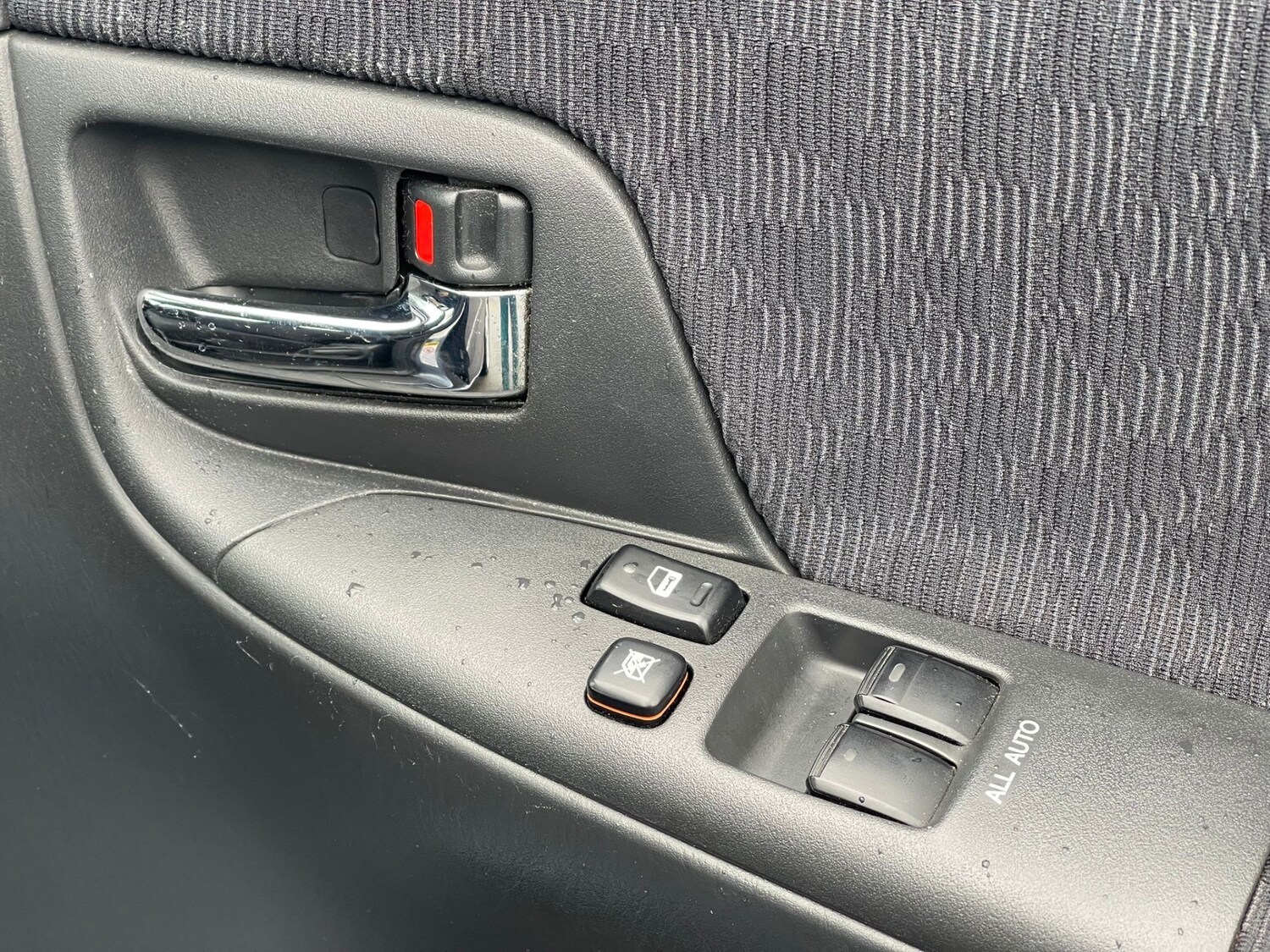 Used Toyota Corolla Verso 2003 for sale - 77370877: Photo 16