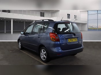 Used Toyota Corolla Verso 2003 for sale - 77370877: Photo