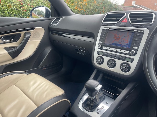 Used Volkswagen EOS 2007 for sale - 76325858: Photo 11