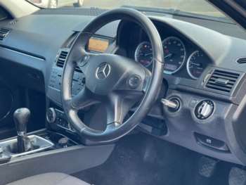 Used Mercedes-Benz C-Class 2009 for sale - 74662563: Photo