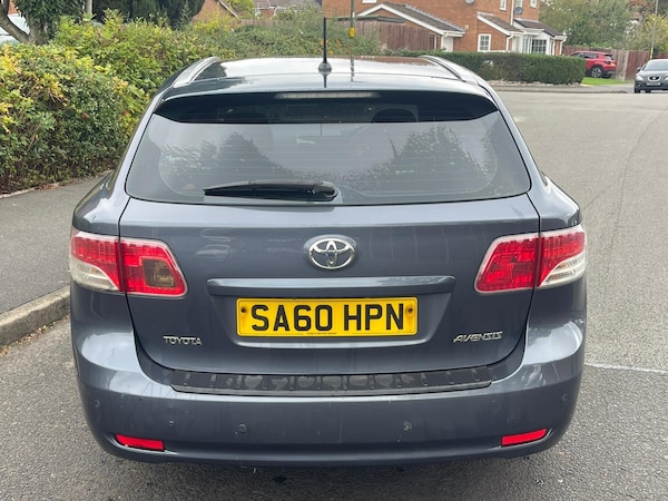 Used Toyota Avensis 2010 for sale - 76225466: Photo 10