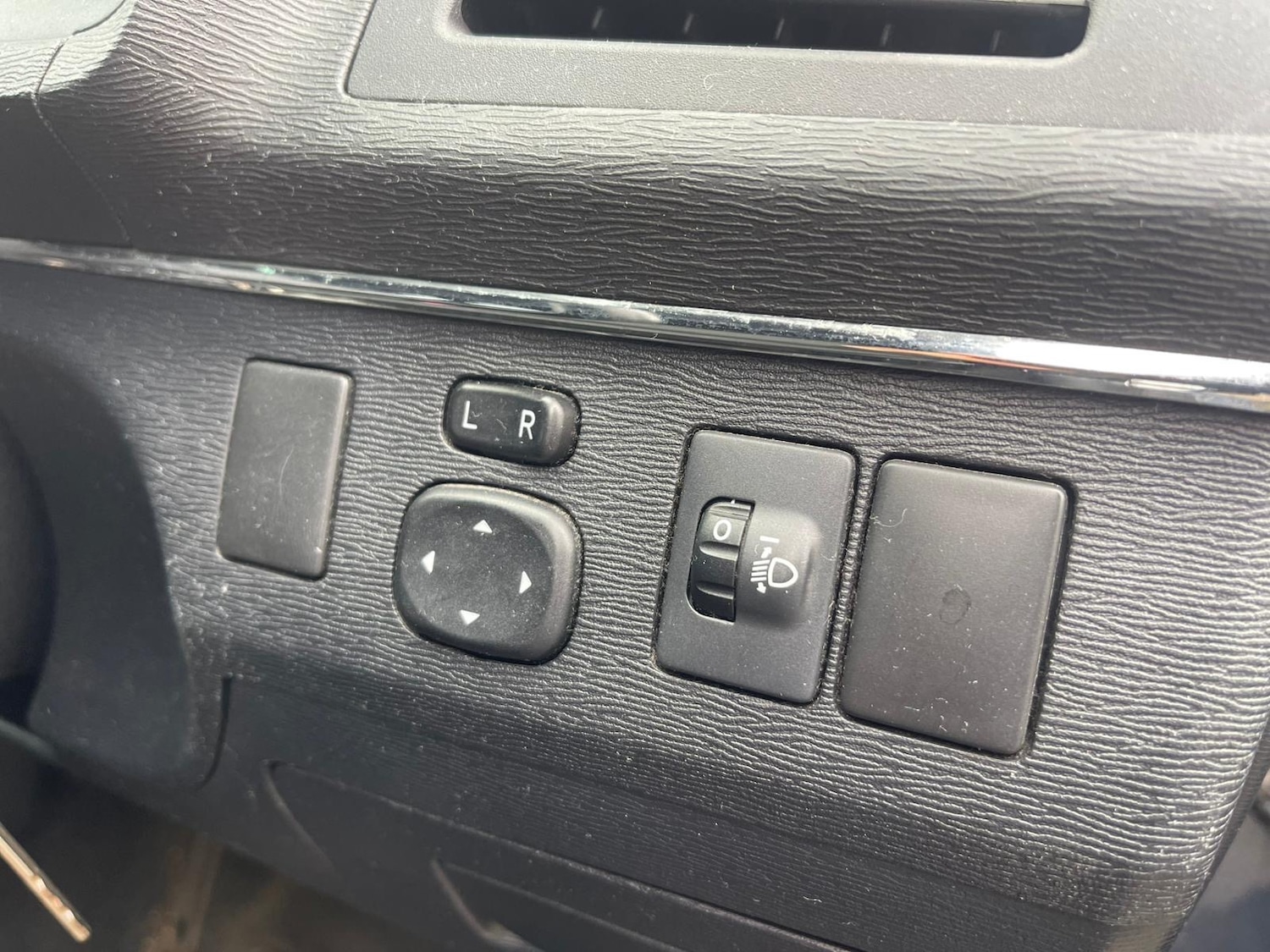 Used Toyota Avensis 2010 for sale - 76225466: Photo 14