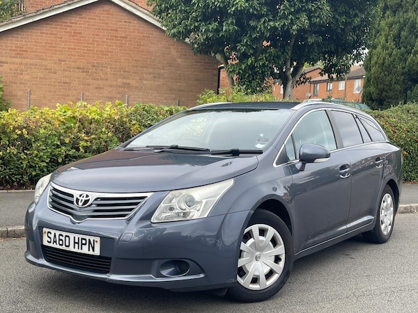 Used Toyota Avensis 2010 for sale - 76225466: Photo 2