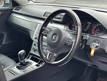 Used Volkswagen Passat 2015 for sale - 76234519: Photo 2