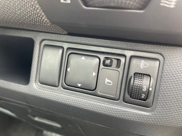 Used Nissan Micra C+C 2006 for sale - 76107617: Photo 13