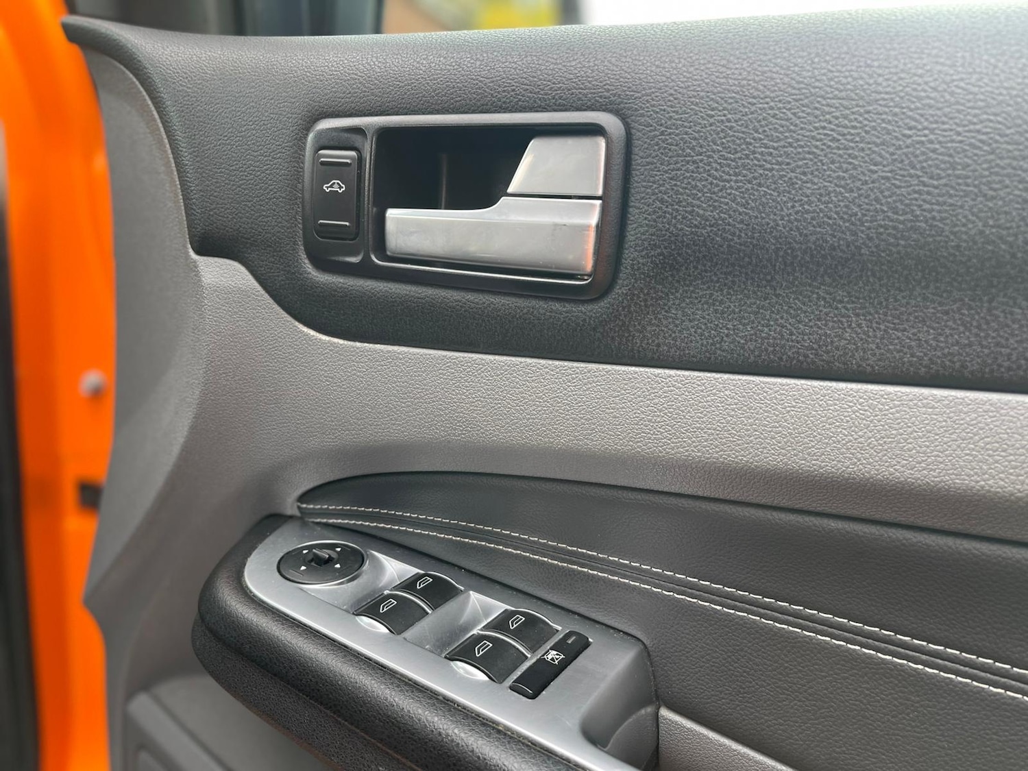 Used Ford Focus 2010 for sale - 76455154: Photo 15