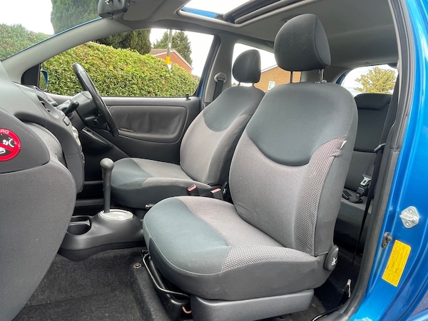 Used Toyota Yaris 2003 for sale - 75590409: Photo 4