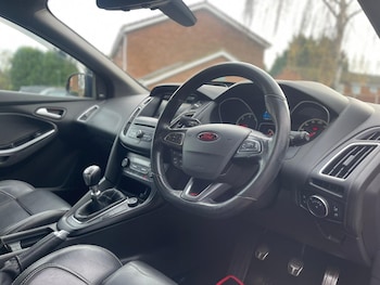 Used Ford Focus 2016 for sale - 76612189: Photo