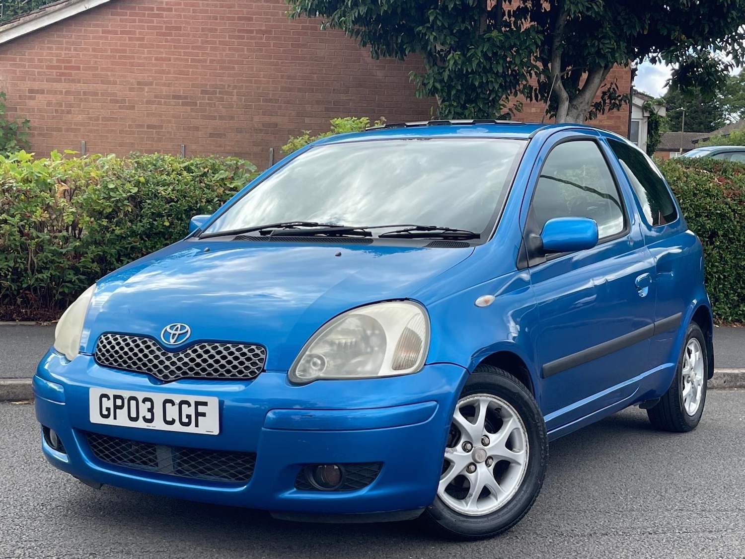 Used Toyota Yaris 2003 for sale - 77008942: Photo 2