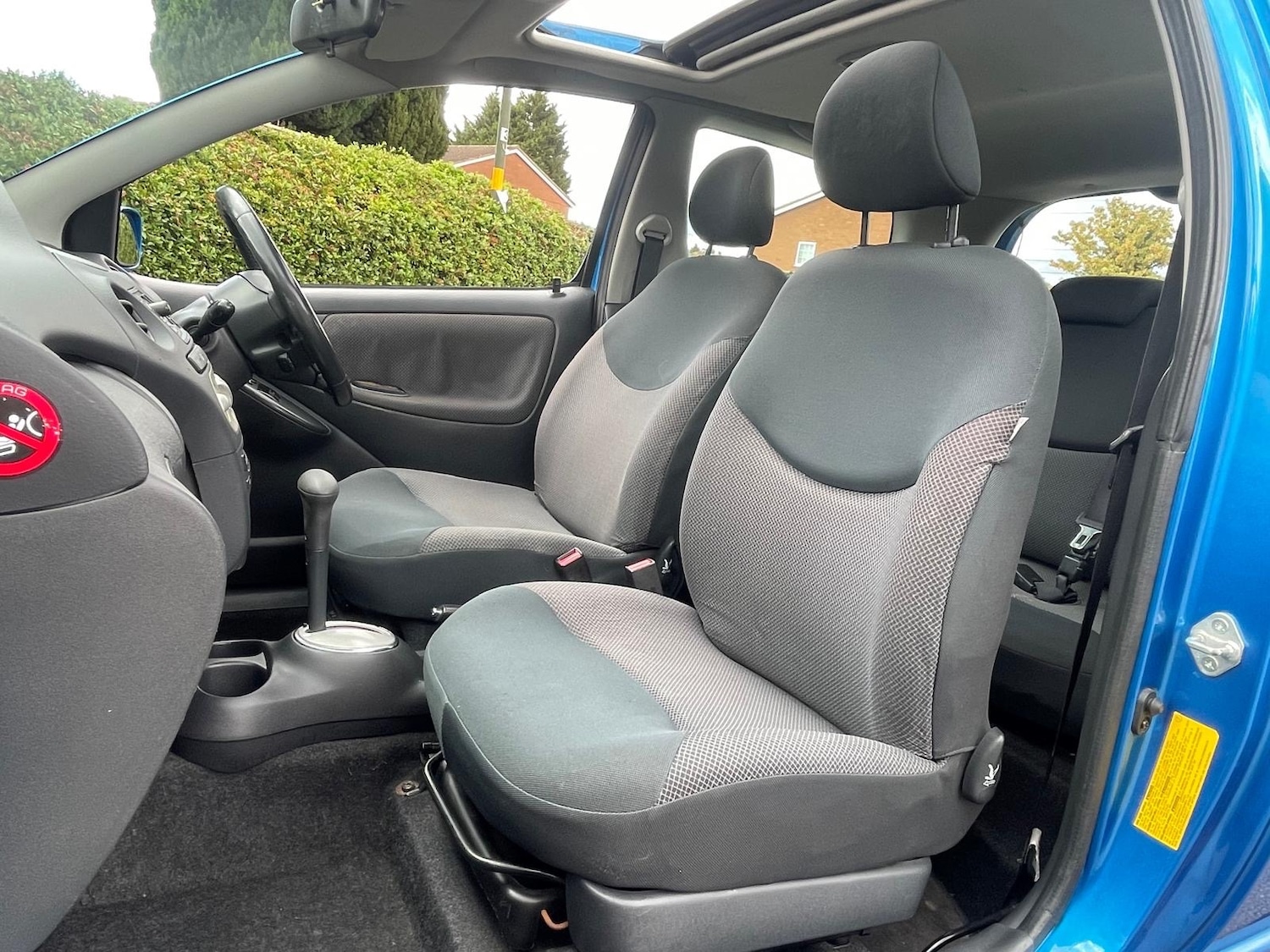 Used Toyota Yaris 2003 for sale - 77008942: Photo 4