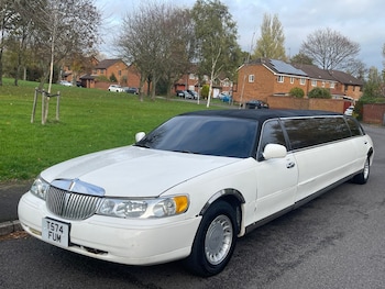 Used Lincoln Town Car undefined for sale - 76455034: Photo