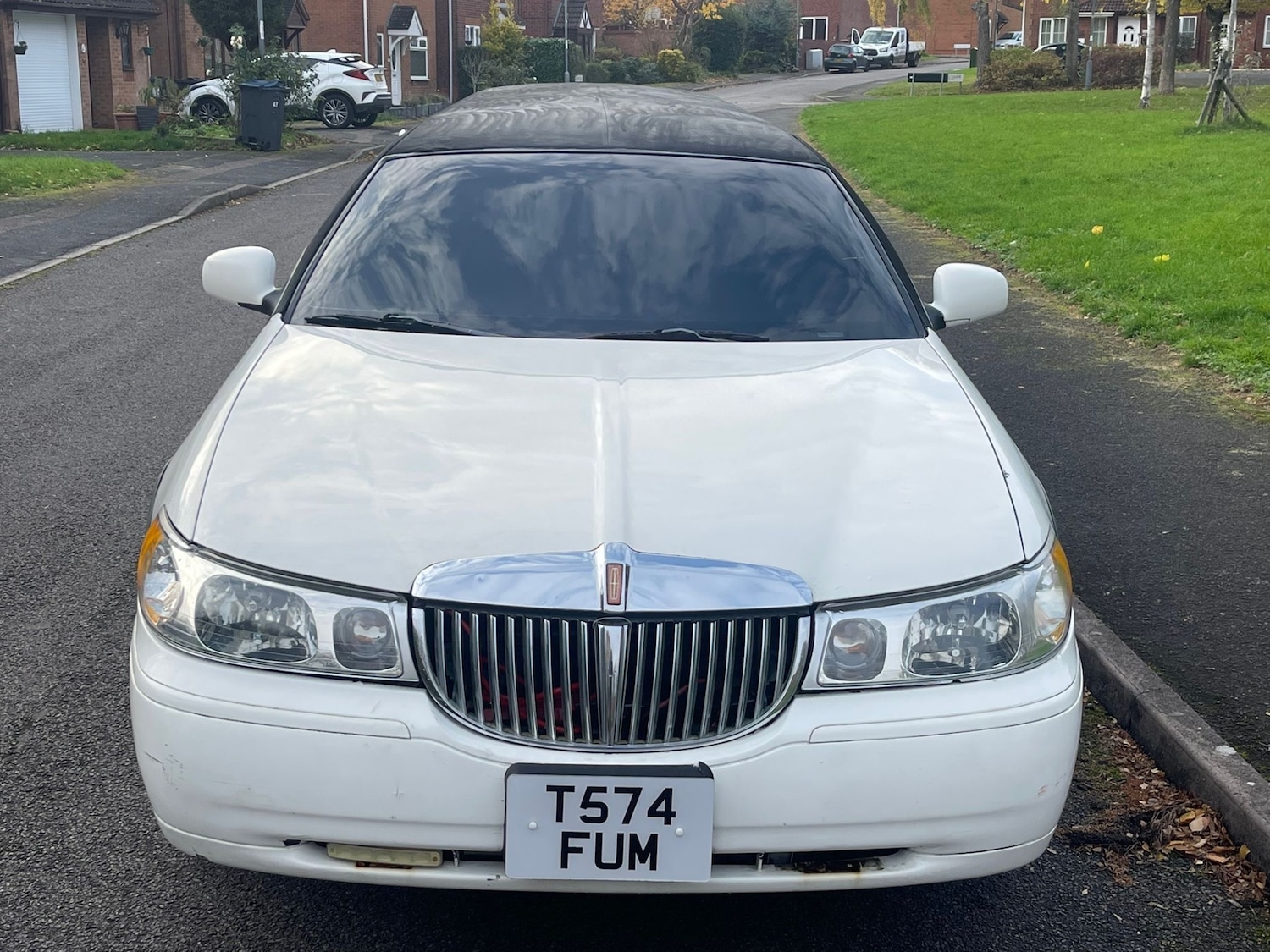 Used Lincoln Town Car 2004 for sale - 76455034: Photo 8