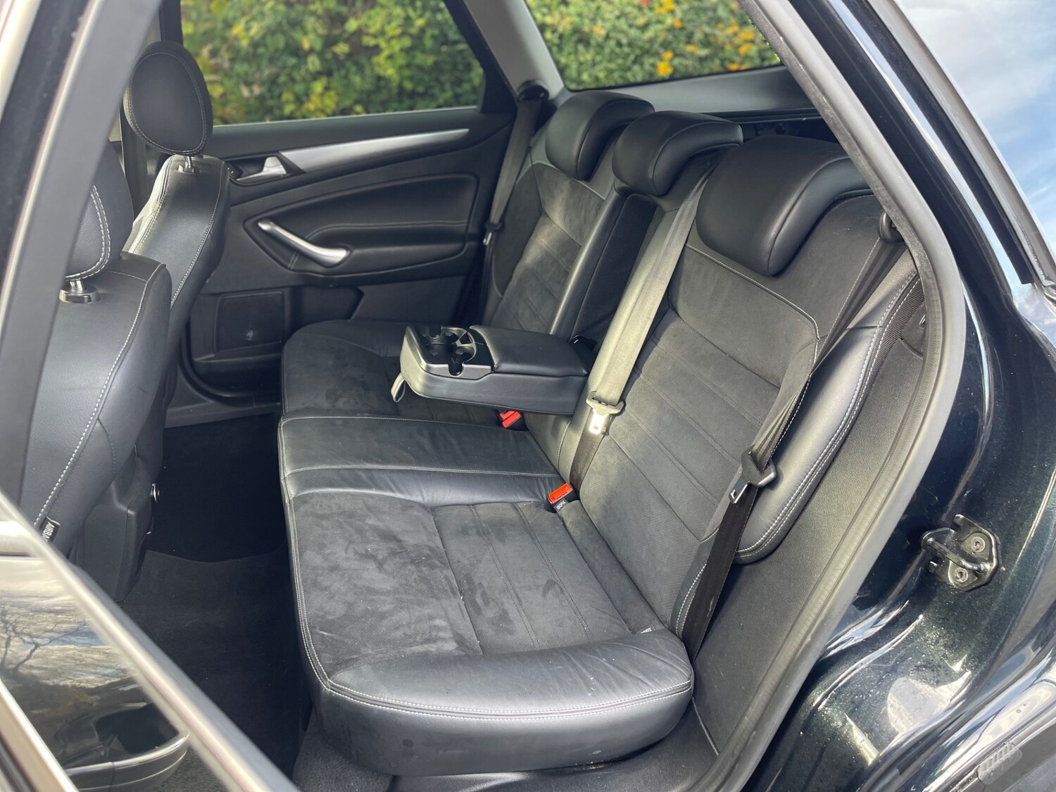 Used Ford Mondeo 2012 for sale - 76566233: Photo 11