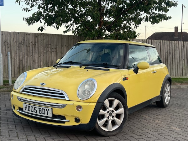 Used MINI Hatch 2005 for sale - 75509104: Photo 2