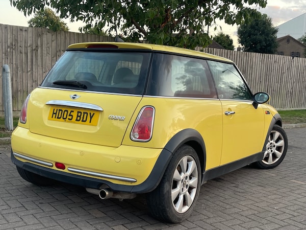 Used MINI Hatch 2005 for sale - 75509104: Photo 5