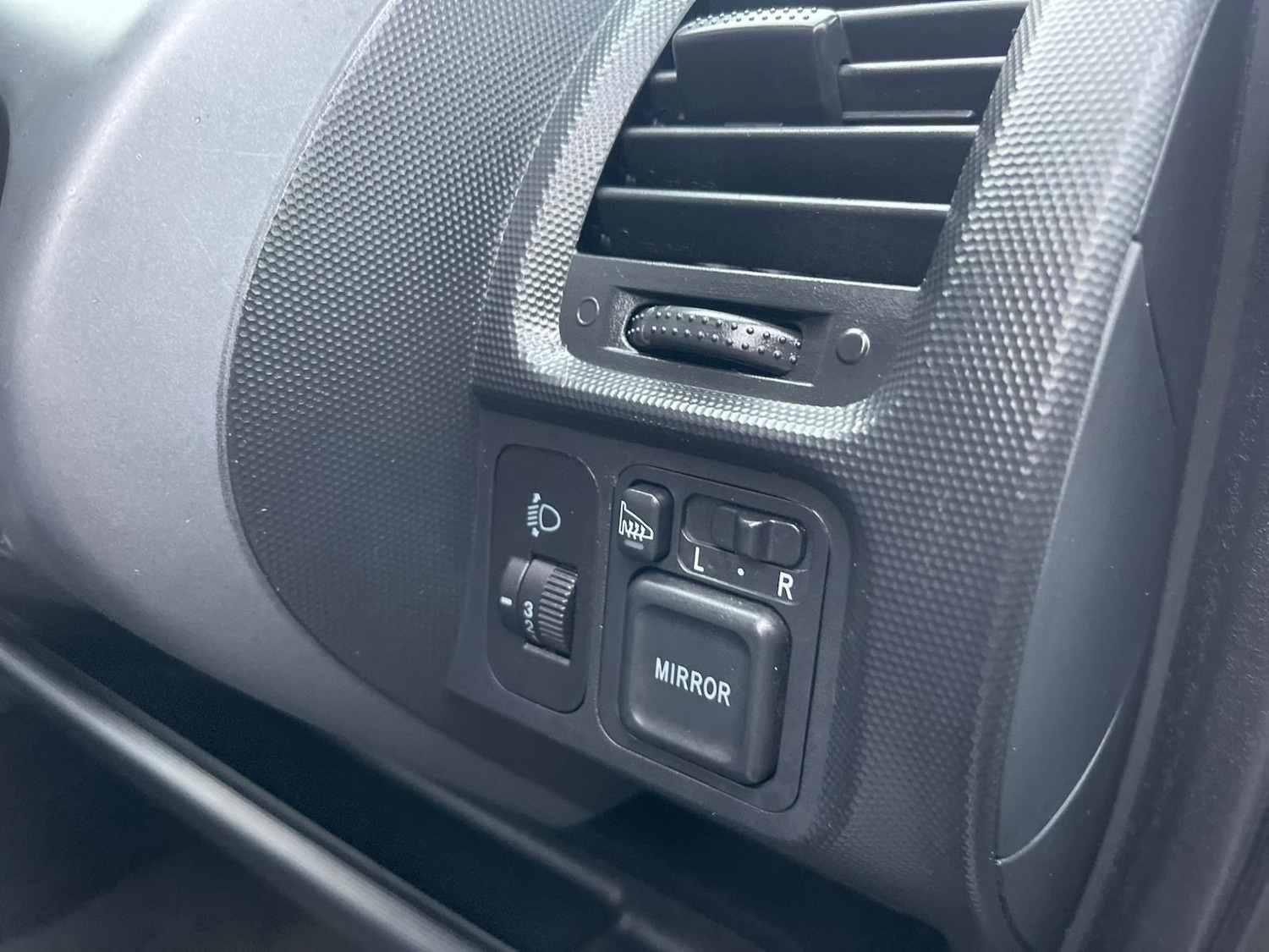 Used Honda Jazz 2004 for sale - 76399389: Photo 14