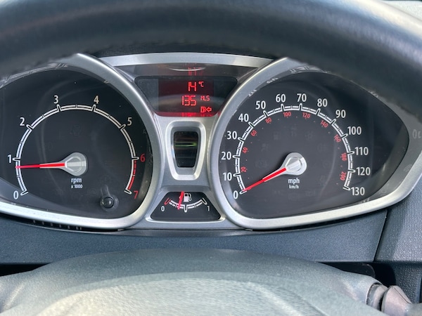Used Ford Fiesta 2012 for sale - 76031238: Photo 14