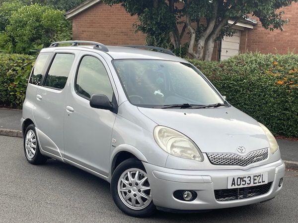 Used Toyota Yaris Verso 2003 for sale - 76058531: Photo 1