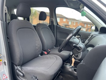 Used Toyota Yaris Verso 2003 for sale - 76058531: Photo