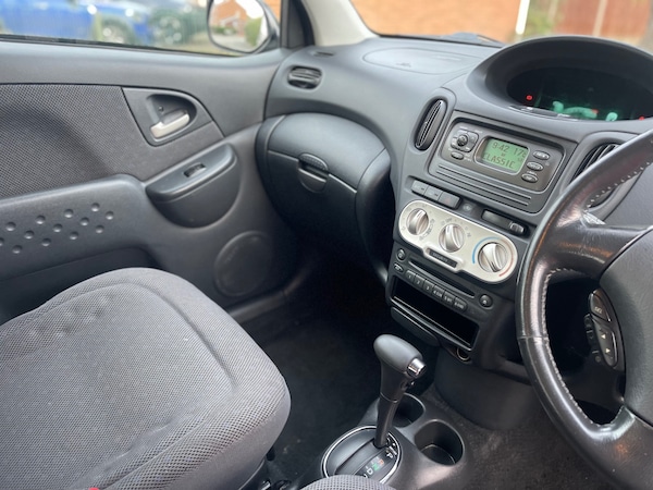 Used Toyota Yaris Verso 2003 for sale - 76058531: Photo 7