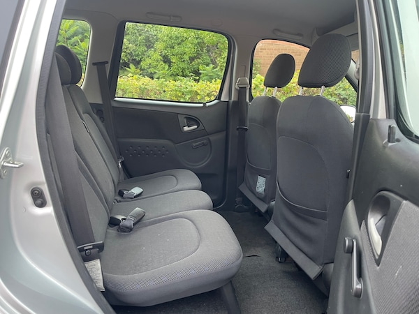 Used Toyota Yaris Verso 2003 for sale - 76058531: Photo 8